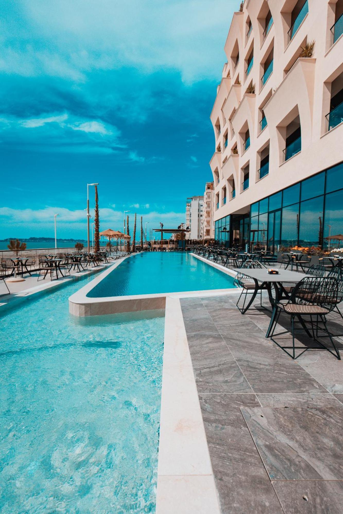 Royal G Deluxe Hotel Škalngur Exterior photo
